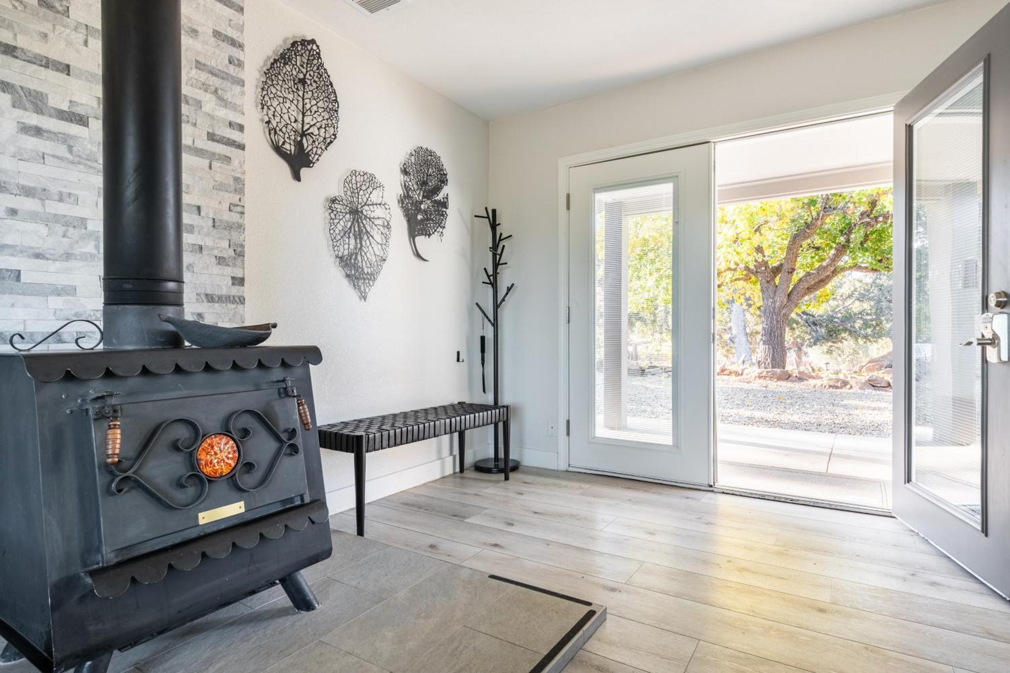 Rolling Oaks Ranch - 200 Acres Of Lakeside Beauty & Countryside Serenity Mariposa Exterior photo