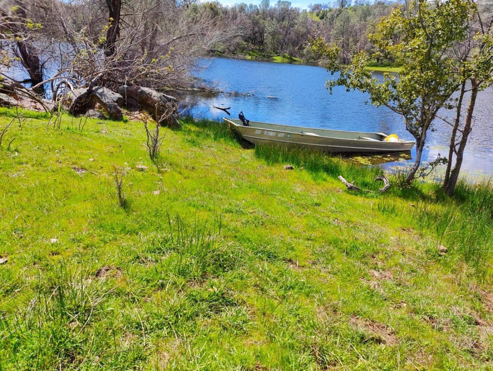 Rolling Oaks Ranch - 200 Acres Of Lakeside Beauty & Countryside Serenity Mariposa Exterior photo